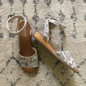 Kenneth Cole Reaction Snake Print Sandals - 6.5